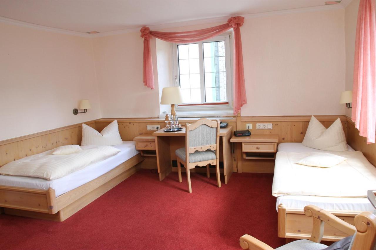 Hotel Reinhold Ґуммерсбах Екстер'єр фото