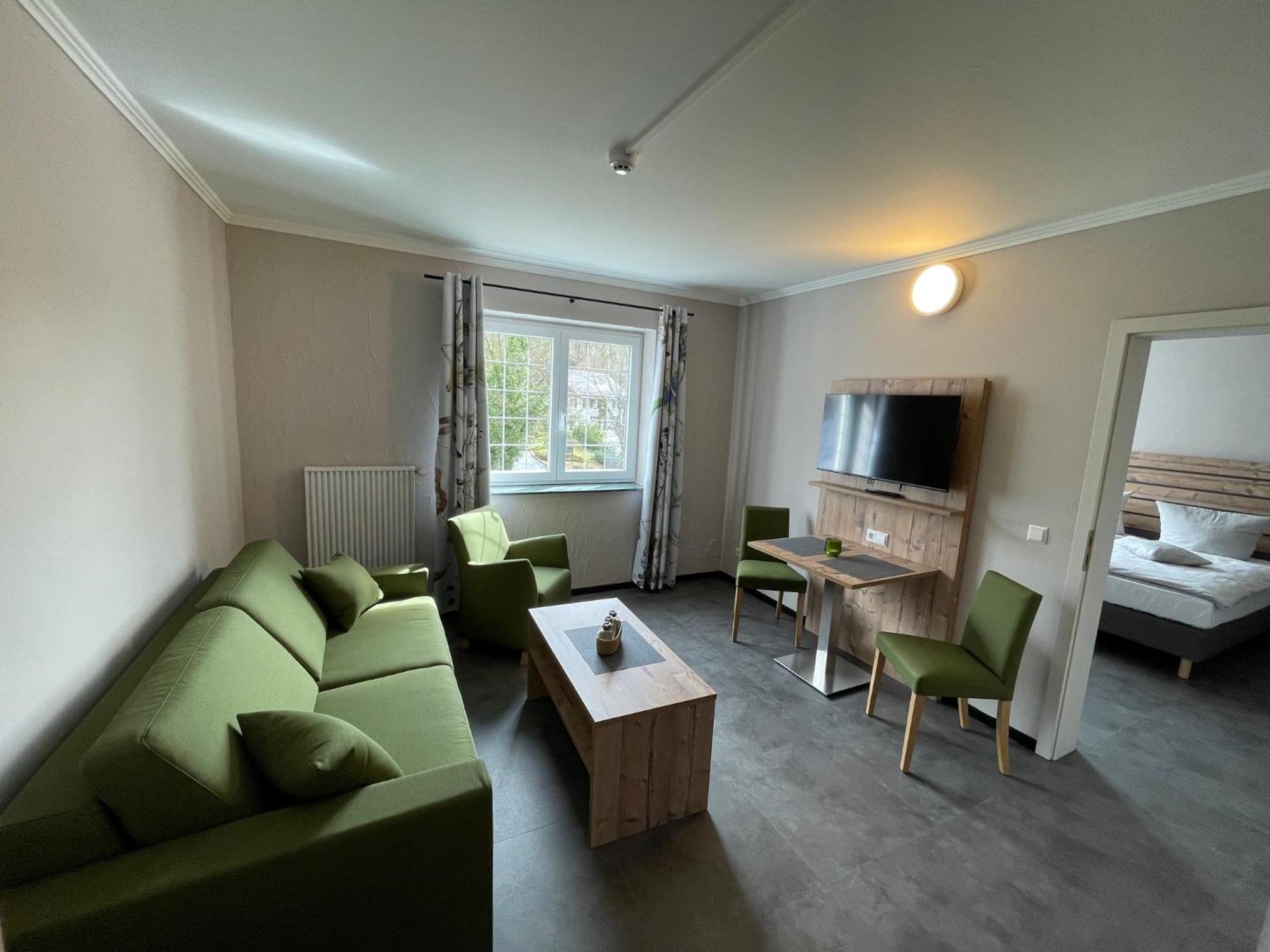 Hotel Reinhold Ґуммерсбах Екстер'єр фото