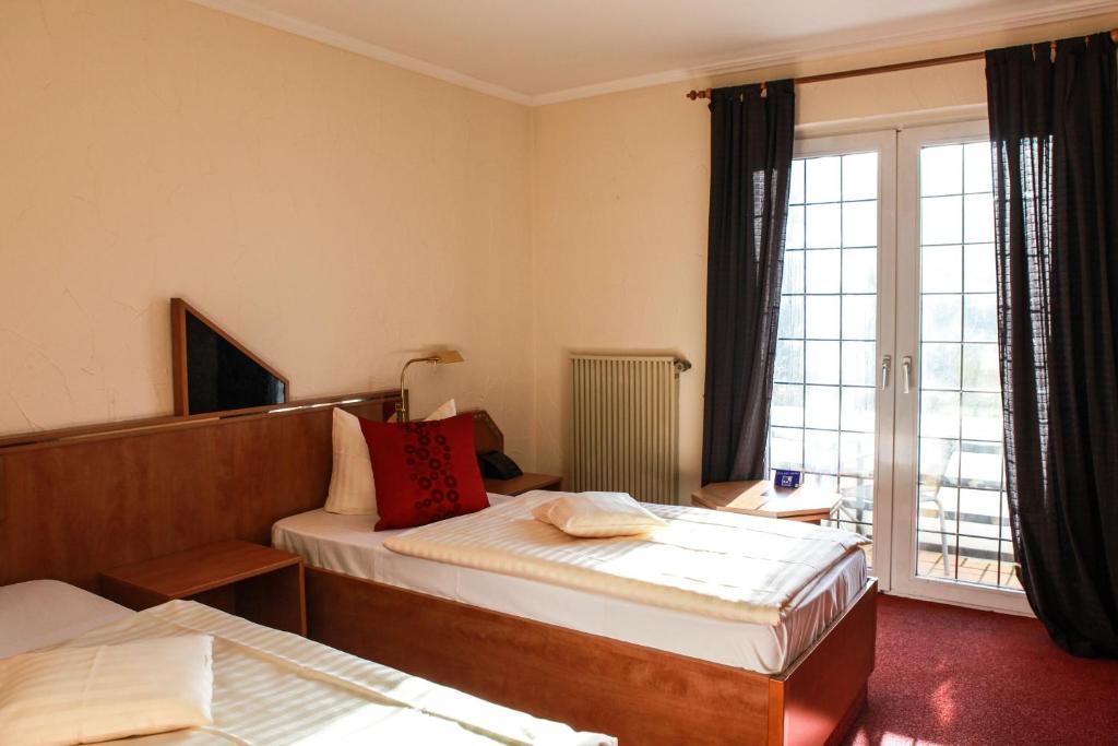Hotel Reinhold Ґуммерсбах Екстер'єр фото